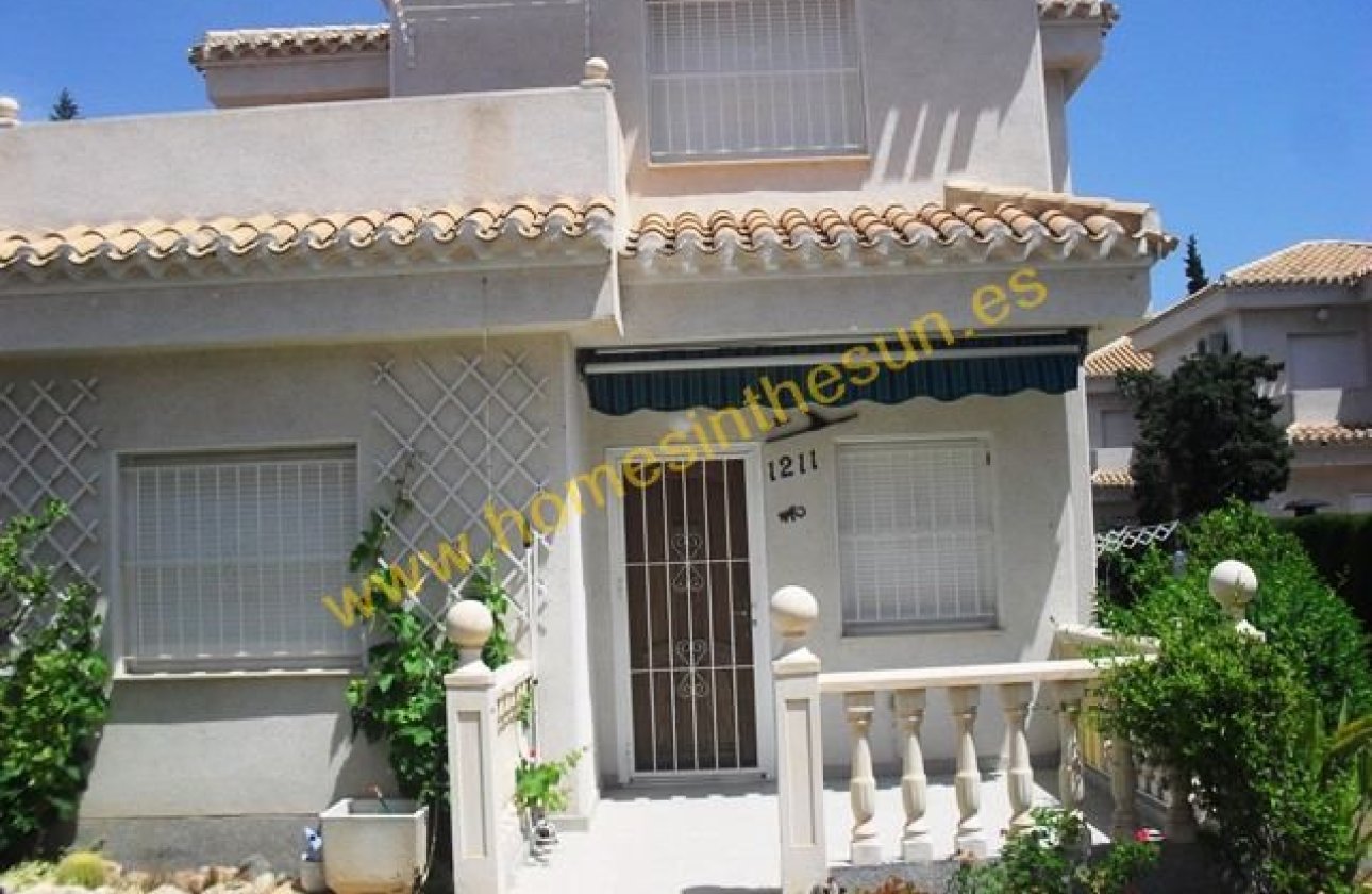 Winter rental - Villa -
Orihuela Costa - Playa Flamenca