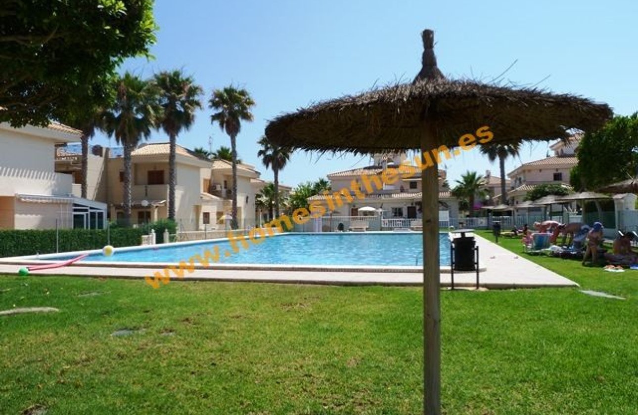 Winter rental - Villa -
Orihuela Costa - Playa Flamenca