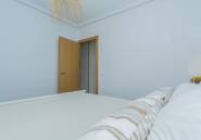 Használt ingatlanok - Apartman / lakás -
Torrevieja - La Mata