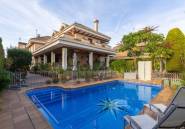 Resale - Villa -
Torrevieja - La Veleta