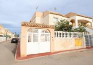 Resale - semi-detached house -
Torrevieja - El limonar
