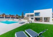 Resale - Villa -
Torrevieja - La Veleta