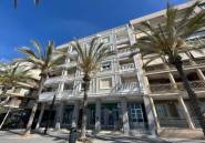 Resale - Apartment / flat -
Torrevieja - Torrevieja Centro