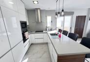 Resale - Villa -
Villamartin