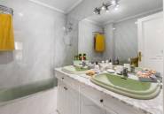 Resale - Apartamento -
Torrevieja - Piscinas naturales