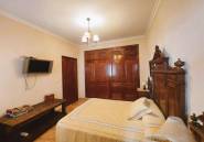 Resale - House -
Torrevieja - Centro