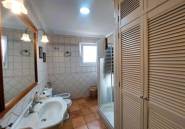 Resale - House -
Torrevieja - Centro