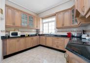 Resale - Apartamento -
Torrevieja - Playa del Acequión