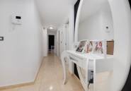 Resale - Apartment / flat -
Torrevieja - Centro - Muelle Pesquero