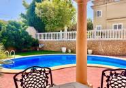 Resale - Villa -
Torrevieja - Torrevieja Centro