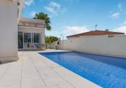 Resale - Villa -
Orihuela - Mil Palmeras
