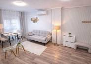 Resale - Apartment / flat -
Torrevieja - Torrevieja Centro