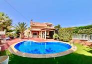 Resale - Villa -
Torrevieja - Torrevieja Centro