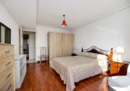 Reventa - Apartamento / piso -
Torrevieja - Centro