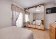Resale - Apartment / flat -
Torrevieja - Centro - Muelle Pesquero
