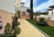 Használt ingatlanok - Villa -
Orihuela - Orihuela Costa