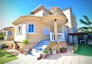 Resale - Villa -
San Miguel de Salinas - Residencial los flamencos