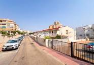 Használt ingatlanok - Villa -
Torrevieja - La Mata