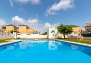 Használt ingatlanok - Terraced house -
Torrevieja - Los altos