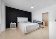Használt ingatlanok - Apartman / lakás -
Torrevieja - Torrevieja Centro
