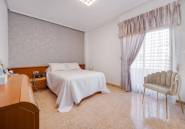 Resale - Apartment / flat -
Torrevieja - Centro - Muelle Pesquero