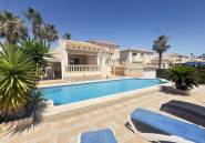 Resale - Villa -
Las Ramblas Golf