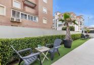 Resale - Apartment / flat -
Torrevieja - Torre la mata