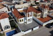 Használt ingatlanok - Villa -
Algorfa