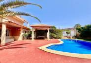 Resale - Villa -
Torrevieja - Torrevieja Centro