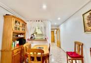 Resale - Apartment / flat -
Torrevieja - Torrevieja Centro