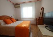 Resale - semi-detached house -
Torrevieja - El limonar