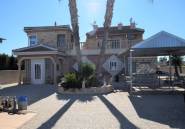 Resale - Villa -
Guardamar del Segura - Guardamar del Segura Centro