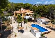 Resale - Villa -
Benissa - La Fustera