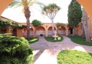 Resale - Villa -
Torrevieja - El chaparral