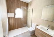 Használt ingatlanok - Villa -
Algorfa