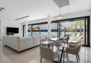 Resale - Villa -
Guardamar del Segura - Guardamar del Segura Centro